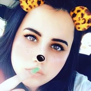 Meet your Posher, Bella